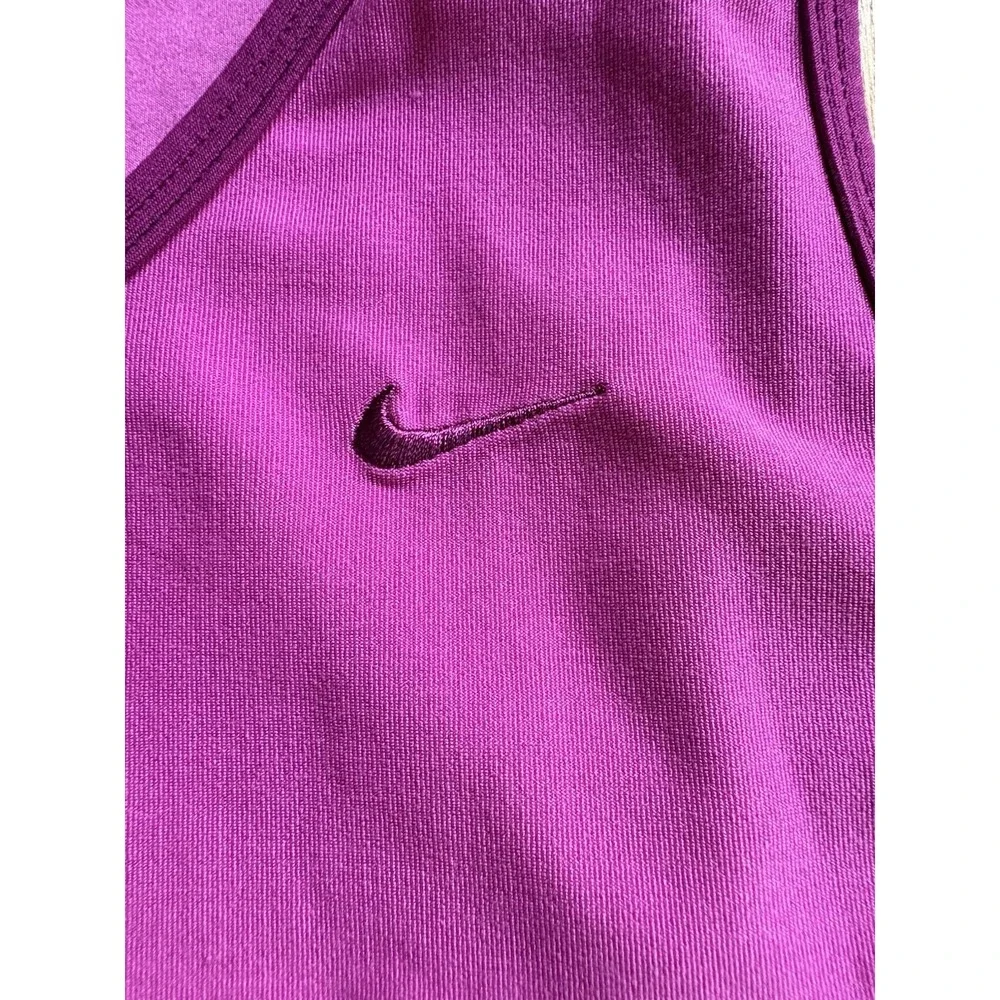 Nike Women's XL‎ Tank Top Stretch Workout Running Outdoors Purple